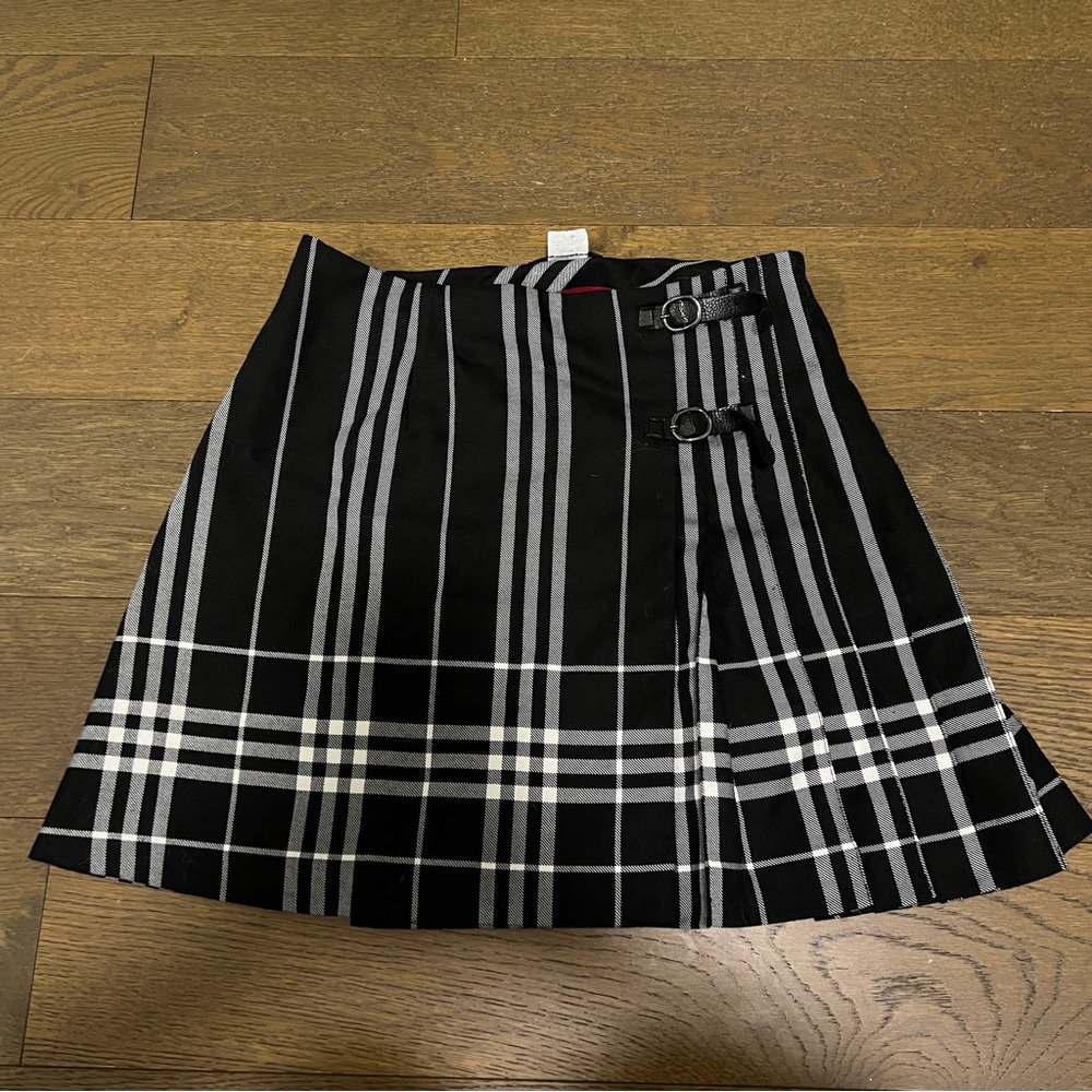 Vintage Burberry Plaid Skirt (14)